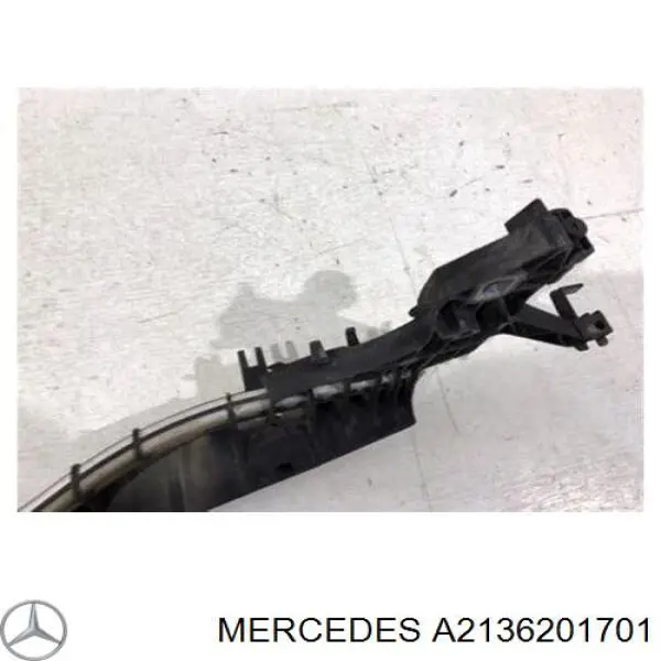 2136201701 Mercedes супорт радіатора верхній/монтажна панель кріплення фар