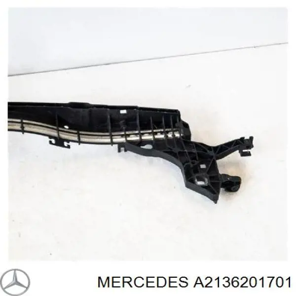 Купити A2136201701 Mercedes Супорт радіатора верхній/монтажна панель кріплення фар