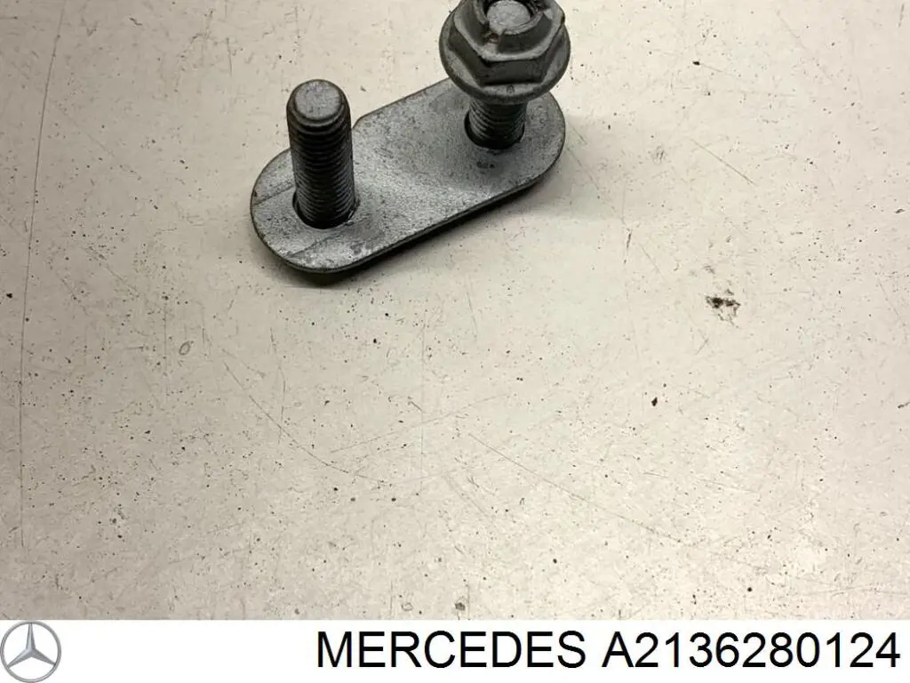  Mercedes A2136280124 ціна, від 20.25 USD