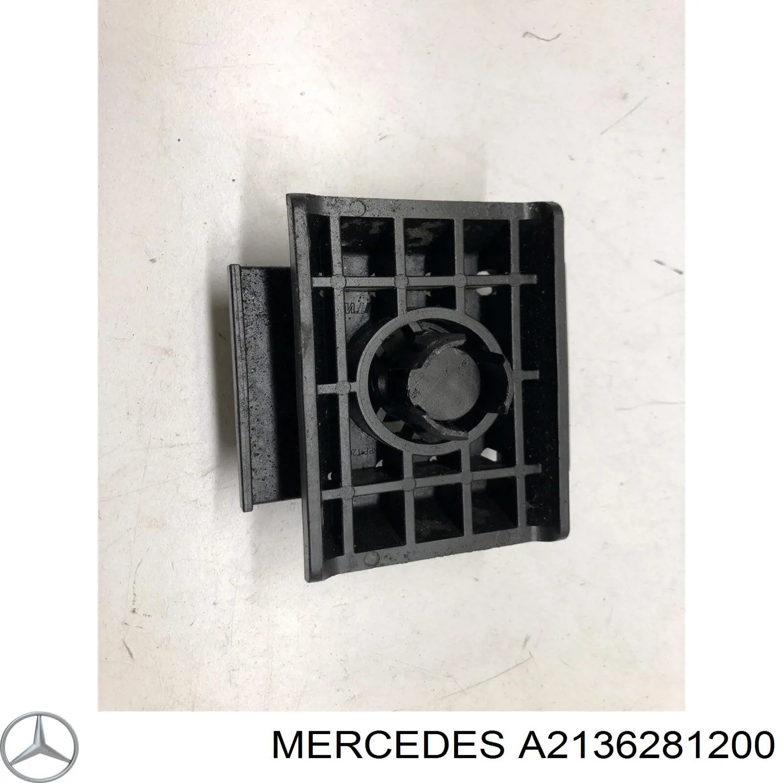 A2136281200 Mercedes Подушка домкрата нижня, поддомкратники