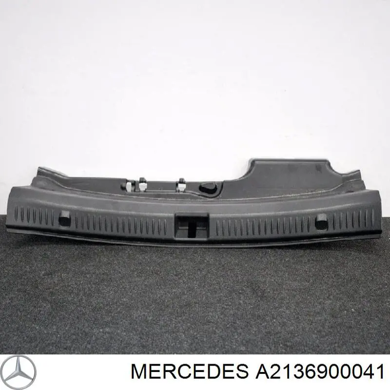 Накладка задньої панелі багажника Mercedes A2136900041 ціна, від 34.76 USD