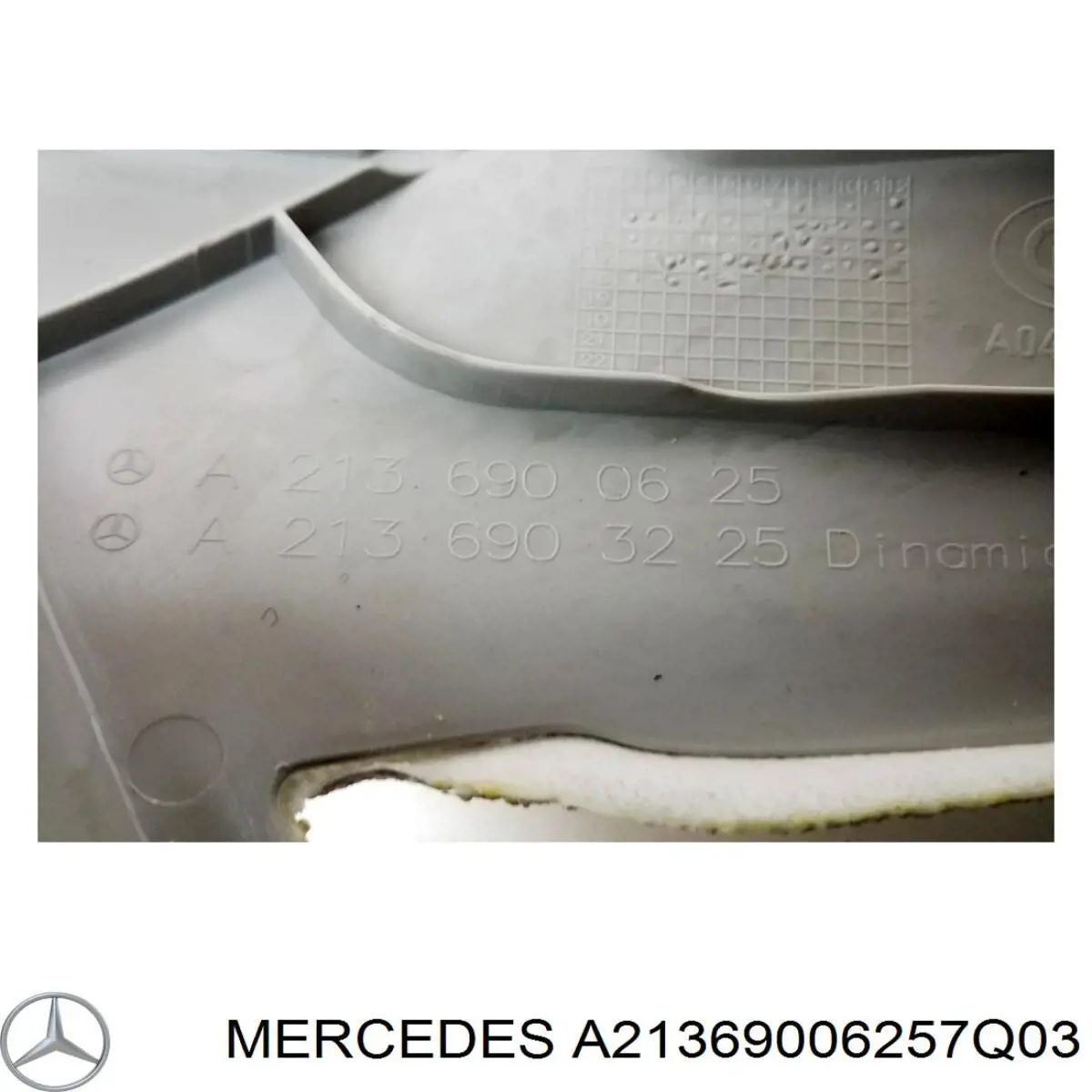 Купити A21369006257Q03 Mercedes Обшивка стійки кузова внутрішня, передня права