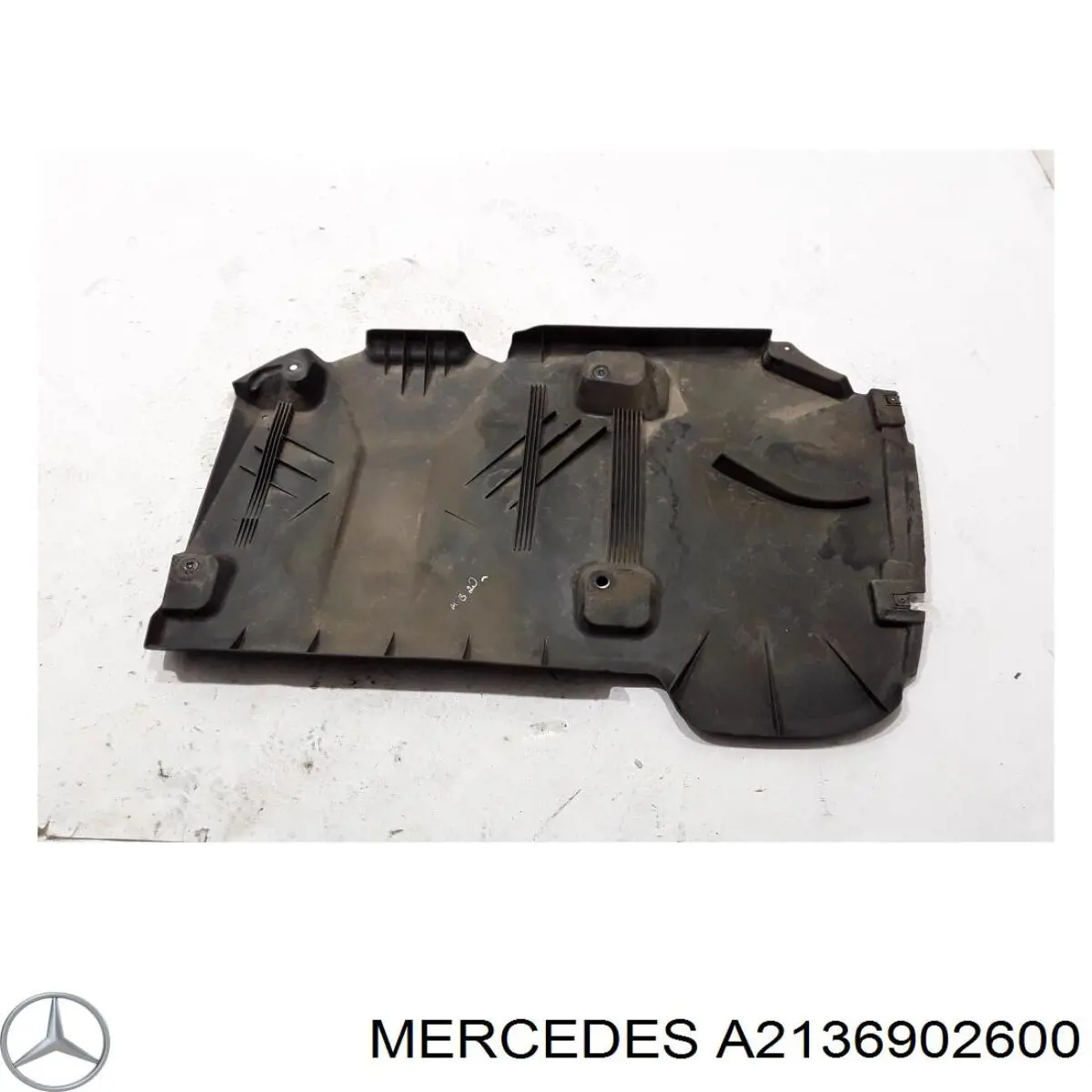 Захист днища, задній Mercedes A2136902600 ціна, від 50.68 USD