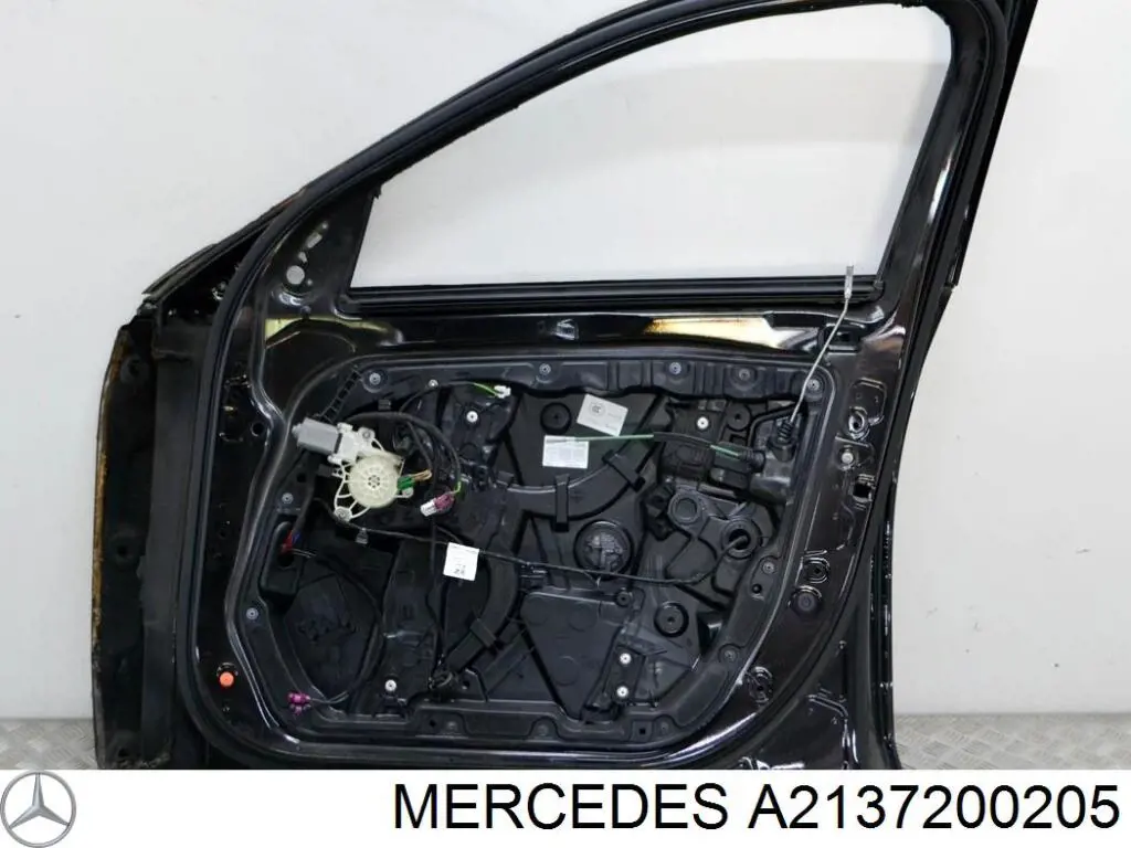 Купити A2137200205 Mercedes Двері праві передні