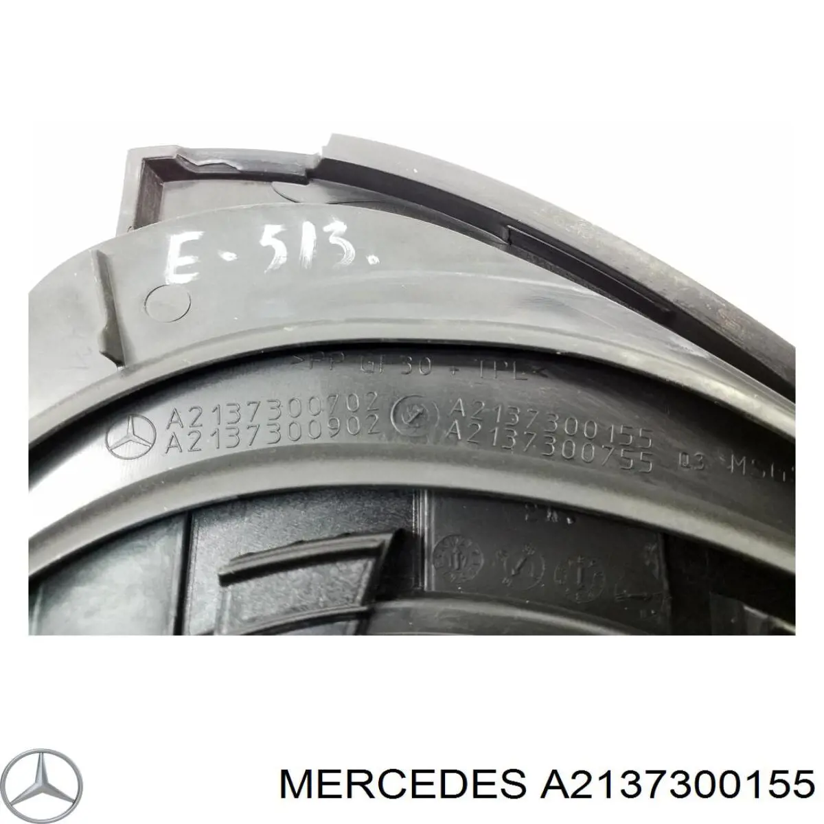 Кватирка дверей трикутник, задньої, лівої Mercedes A2137300155 ціна, від 36.56 USD