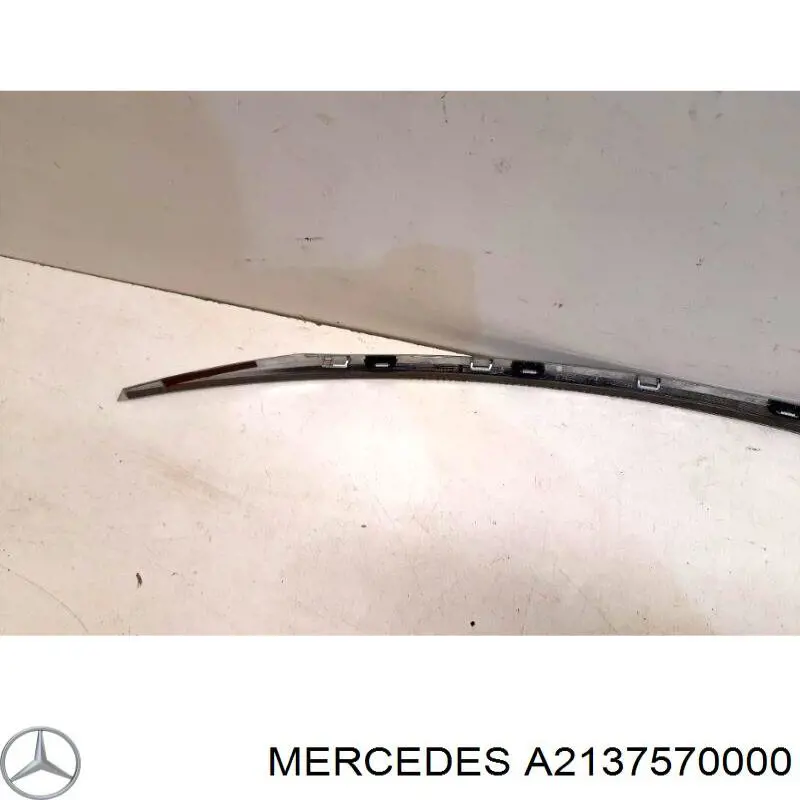 Молдинг кришки багажника Mercedes A2137570000 ціна, від 22.18 USD