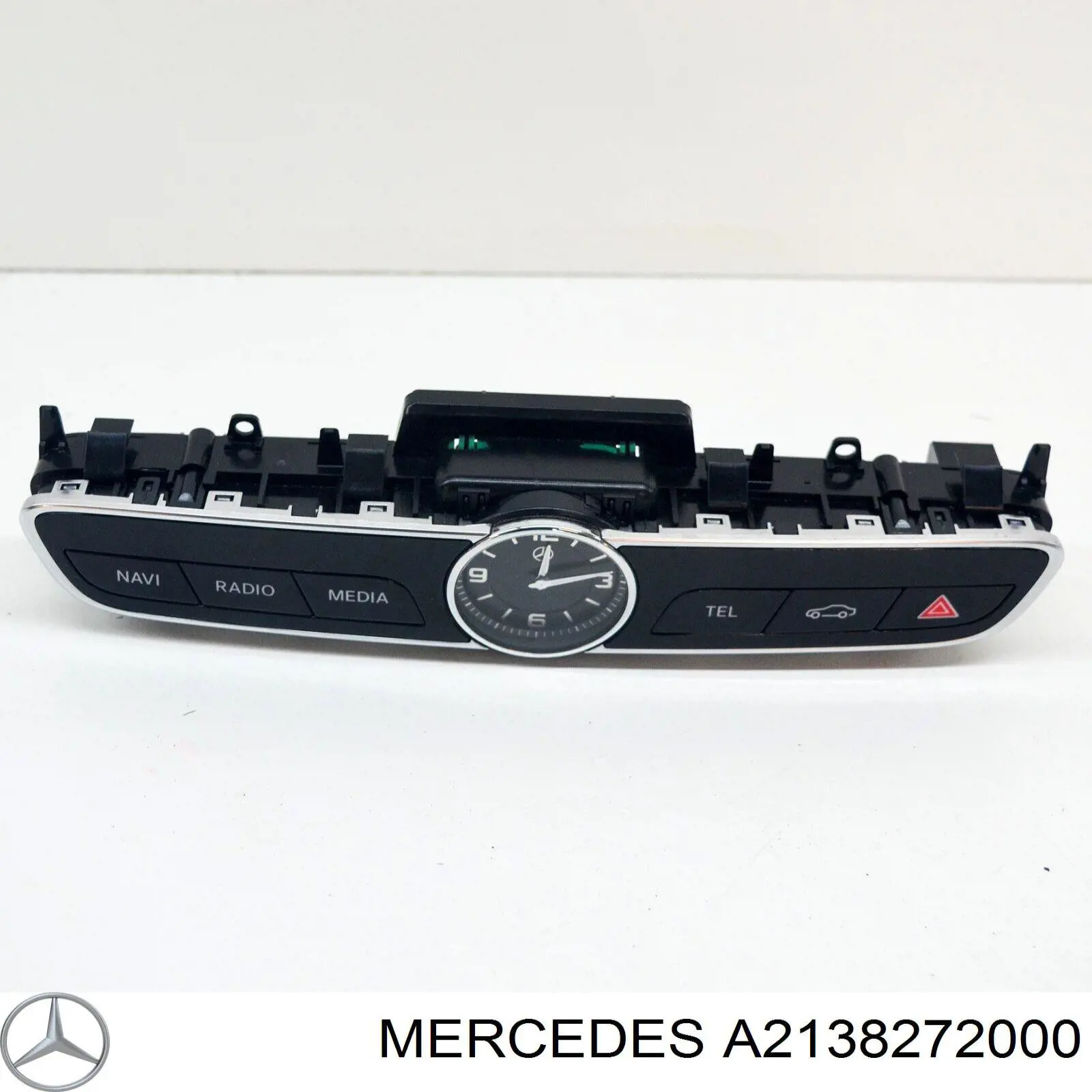Годинник салонний Mercedes A2138272000 ціна, від 21.54 USD