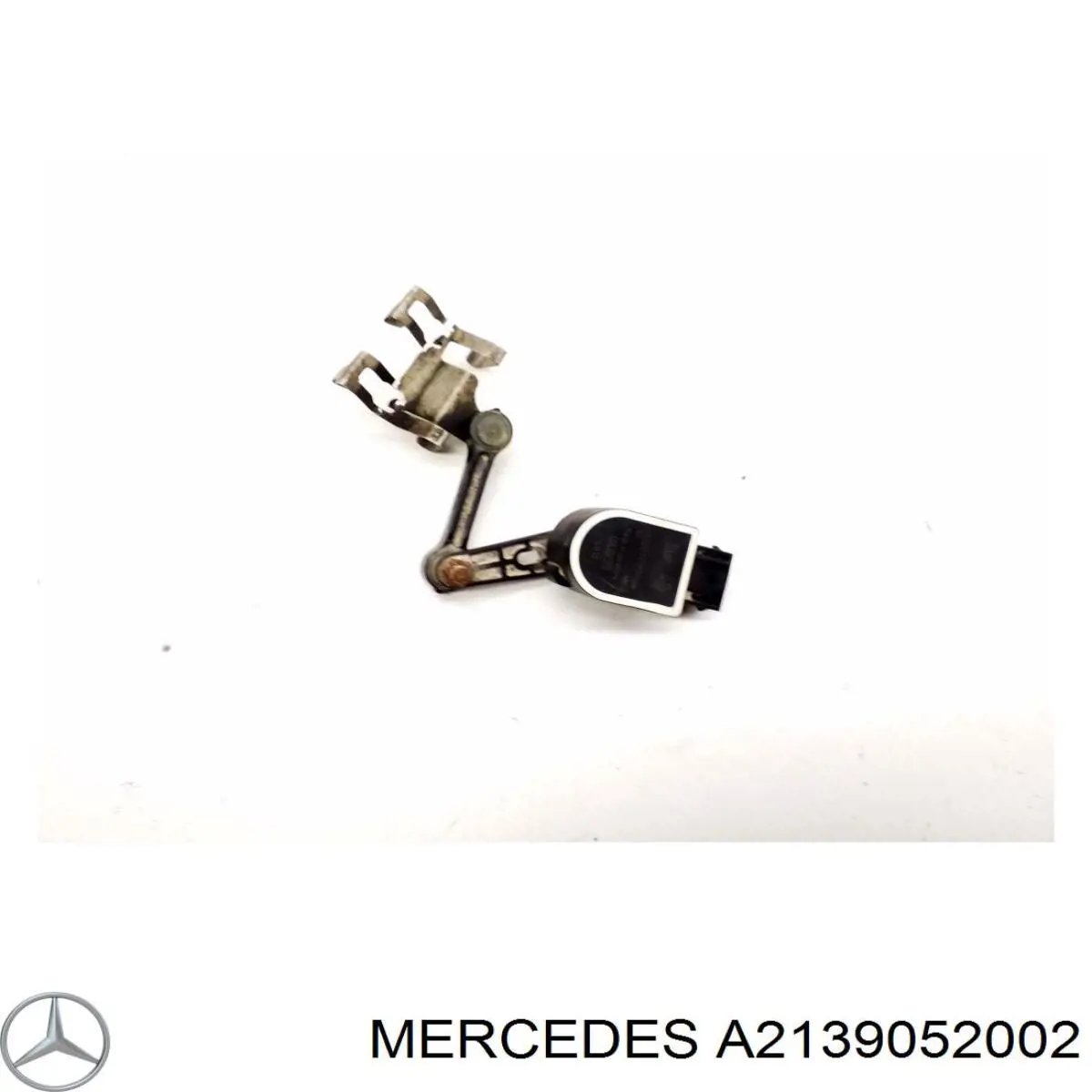 Датчик рівня положення кузова, задній правий Mercedes A2139052002 ціна, від 21.54 USD