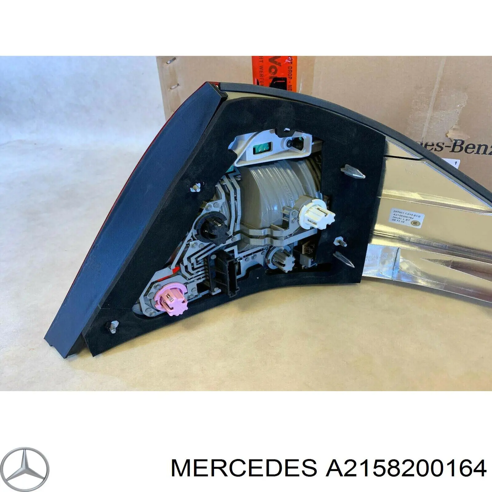 A2158200164 Mercedes Задня ліва фара