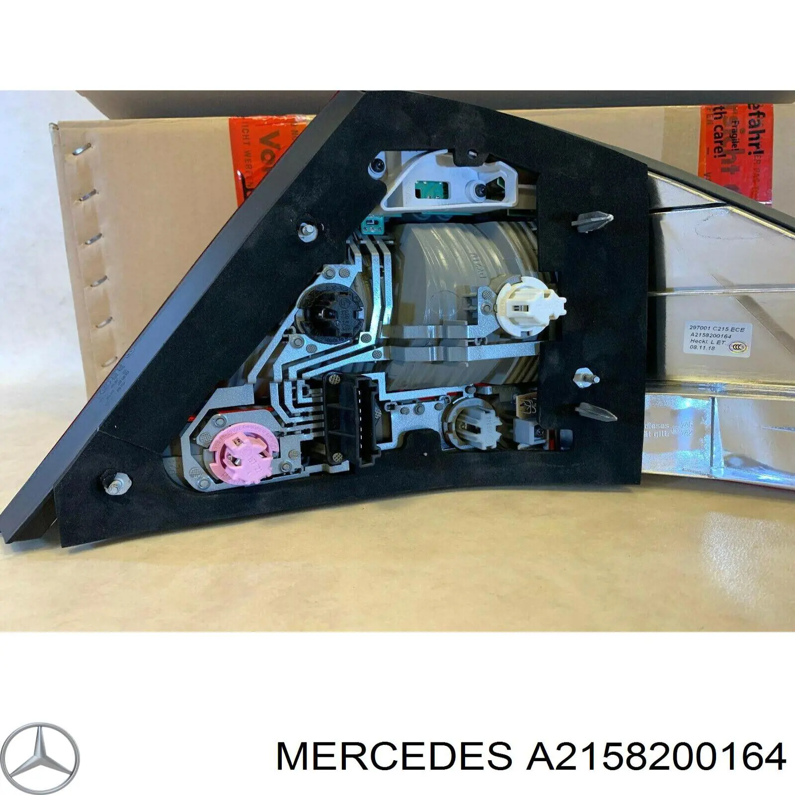 Ліхтар задній лівий Mercedes A2158200164 ціна, від 50.62 USD