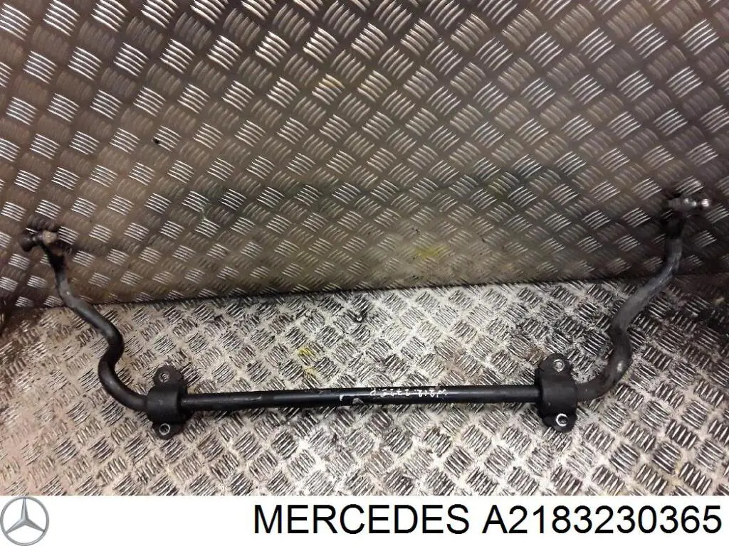 Стабілізатор передній стійкості Mercedes A218323036564 ціна, від 46.56 USD