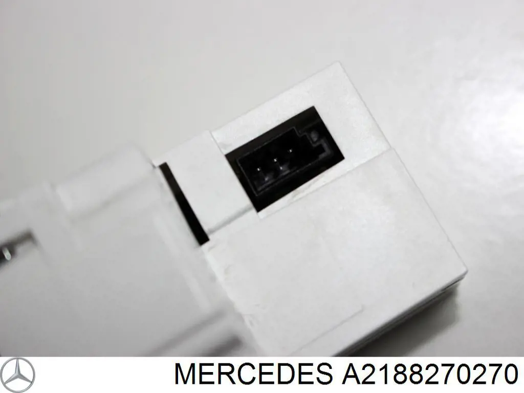 Купити A2188270270 Mercedes Годинник салонний