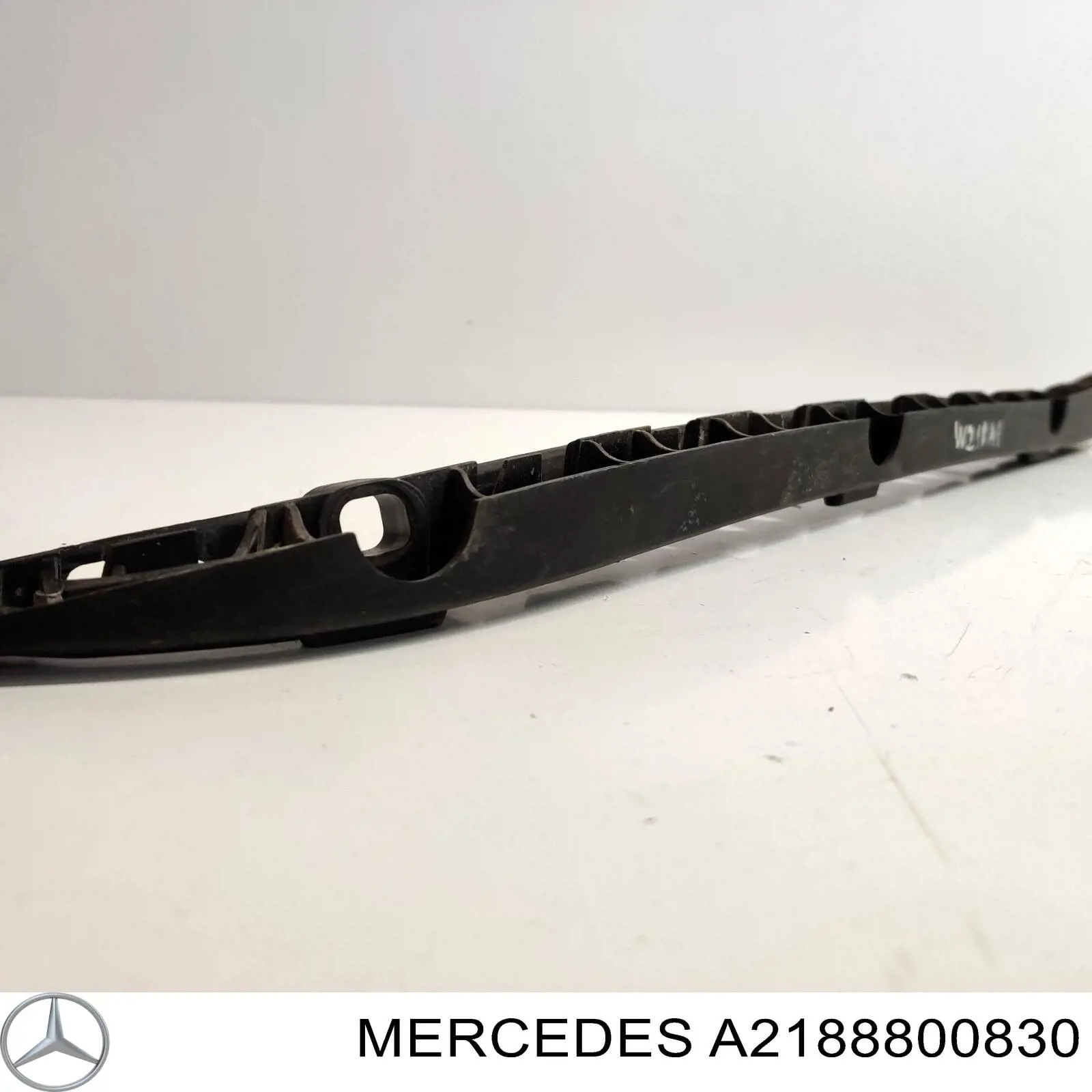 Купити A2188800830 Mercedes 