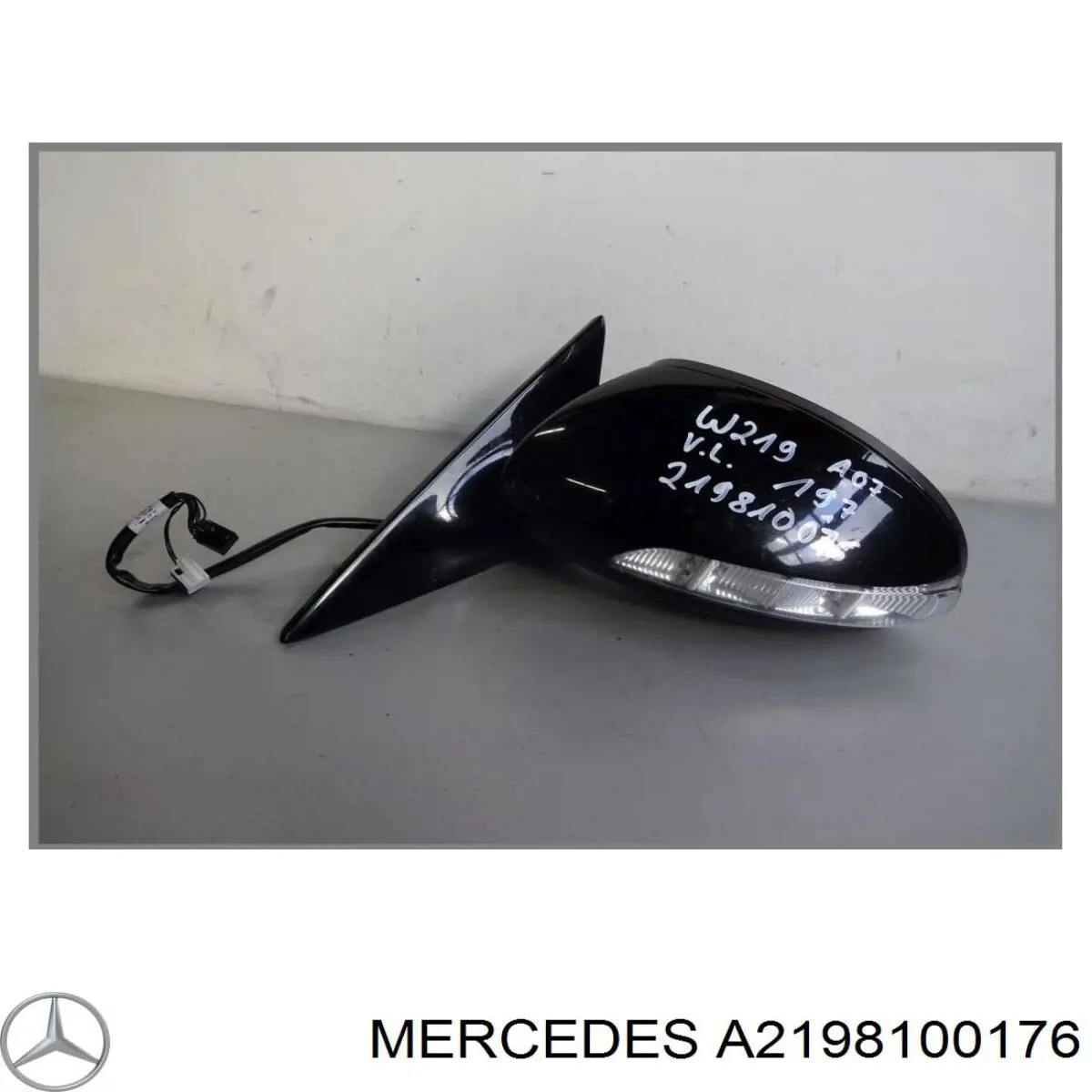 A2198100176 Mercedes Кронштейн кріплення дзеркала заднього виду, лівий
