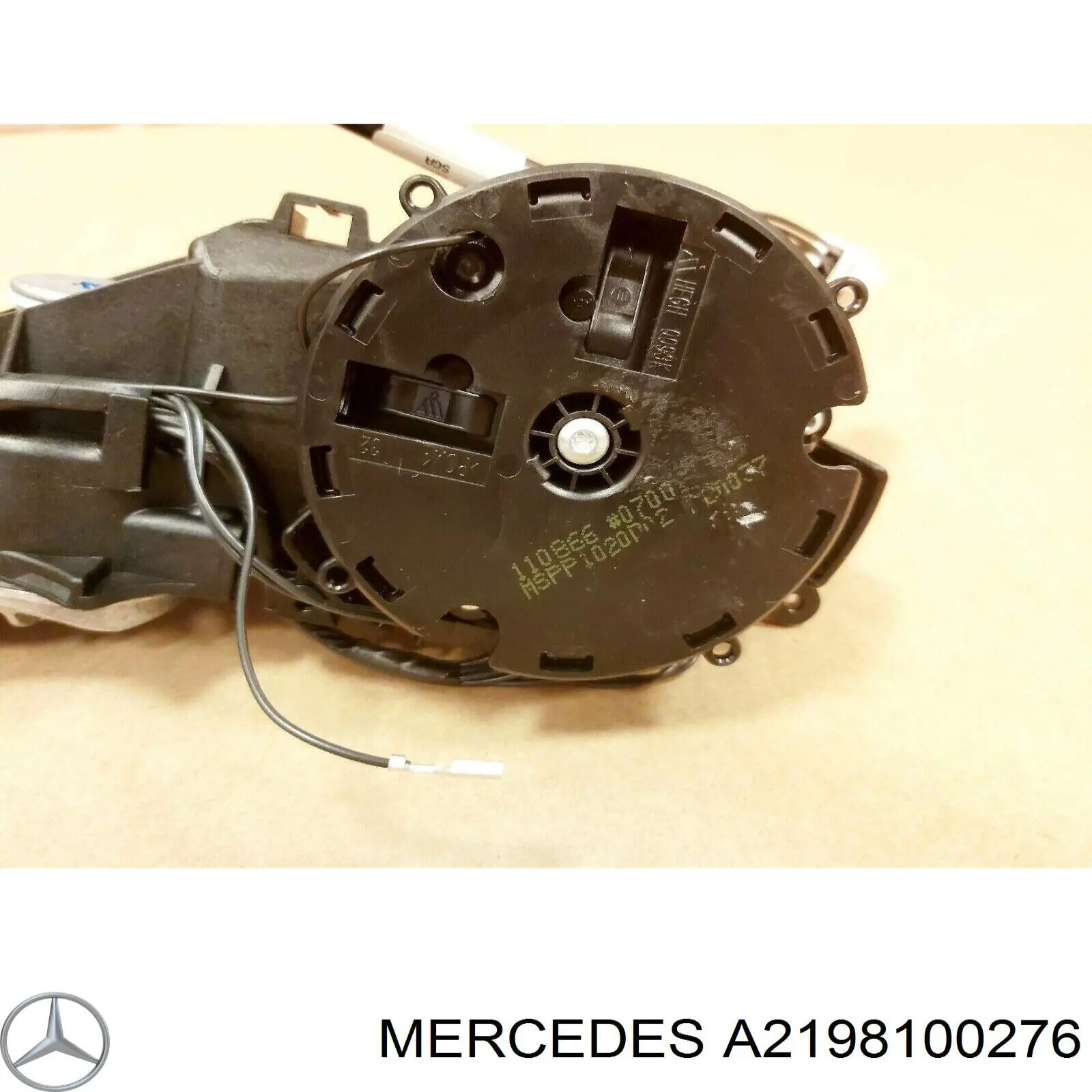 Кронштейн кріплення дзеркала заднього виду, правий Mercedes A2198100276 ціна, від 115.30 USD