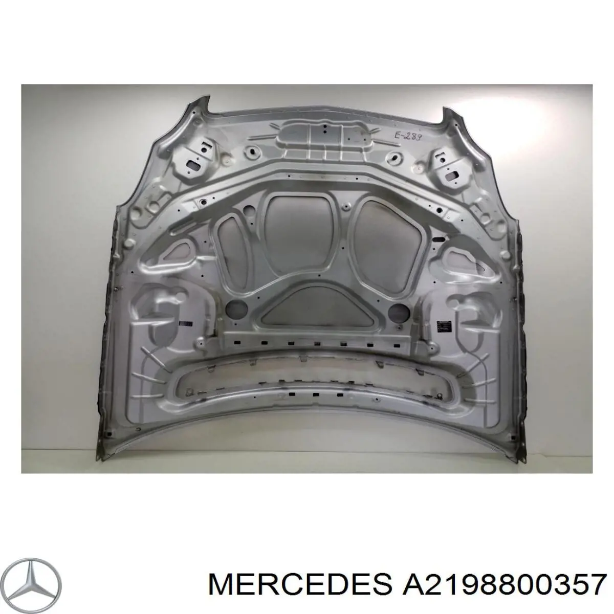 Капот Mercedes A2198800357 ціна, від 409.22 USD