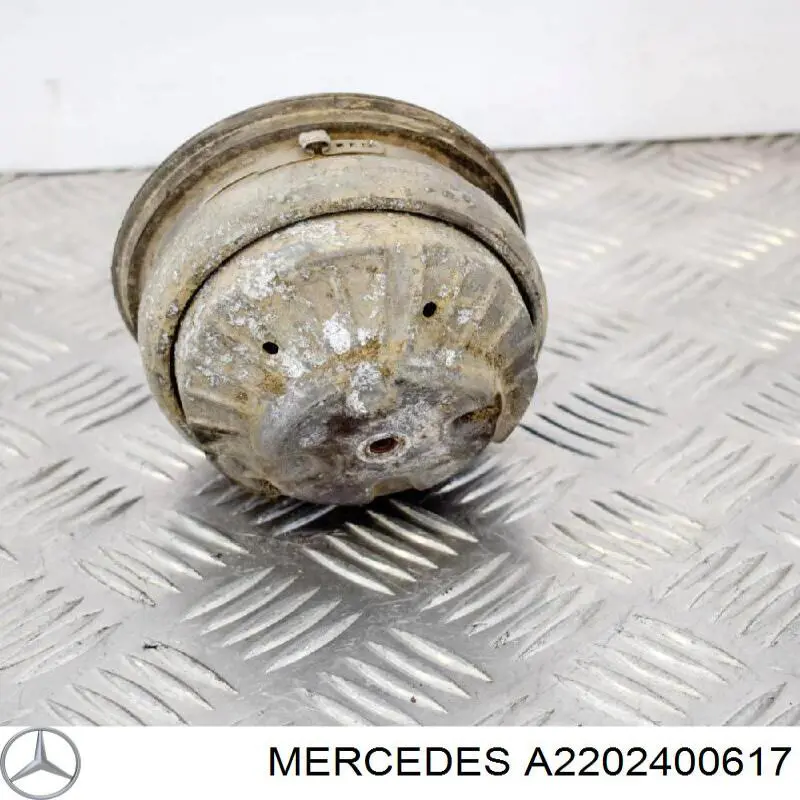 A2202400617 Mercedes подушка (опора двигуна ліва/права)