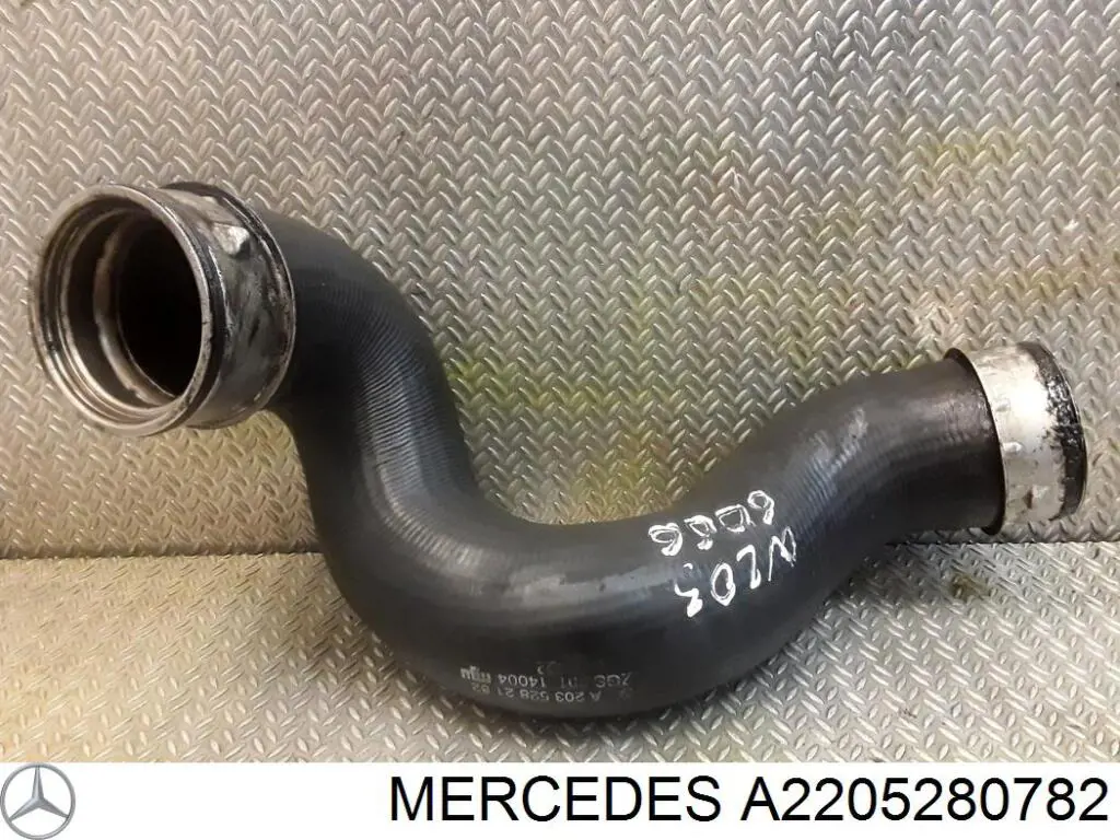 Шланг/патрубок интеркуллера Mercedes A2205280782 ціна, від 31.67 USD
