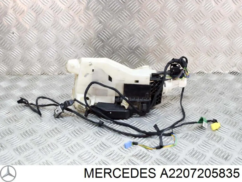 Купити A2207205835 Mercedes Замок передньої лівої двері