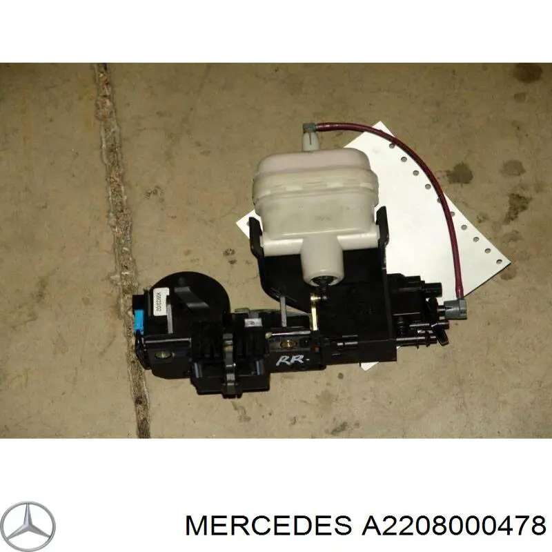 Замок дверей багажника Mercedes A2208000478 ціна, від 38.42 USD