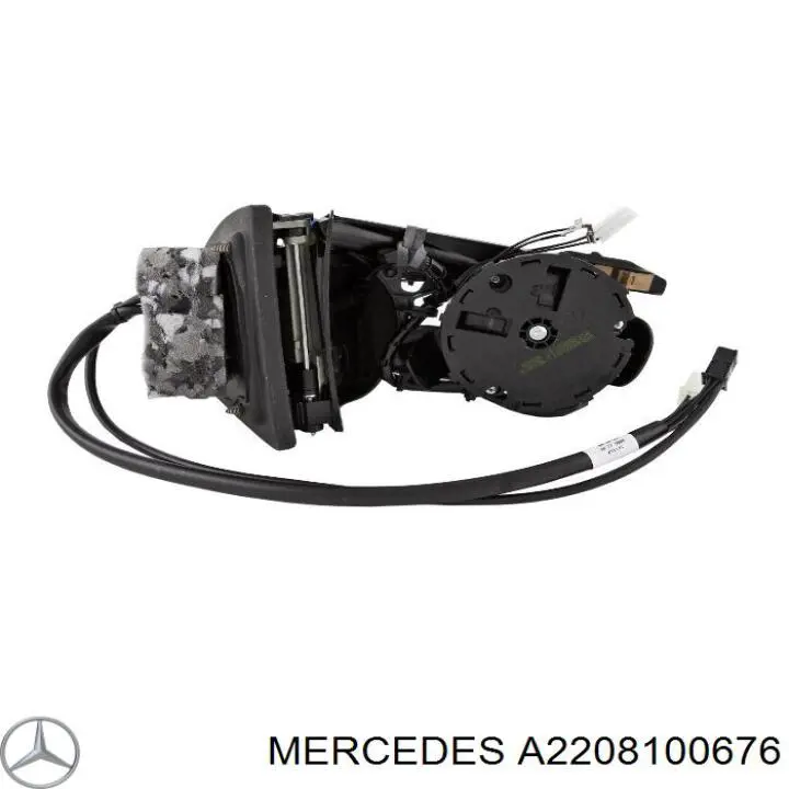 Праве бічне дзеркало Mercedes A2208100676 ціна, від 63.34 USD