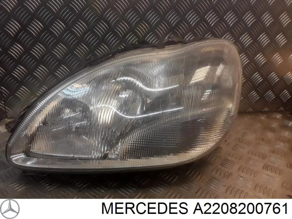 Фари Mercedes A2208200761 ціна, від 50.79 USD