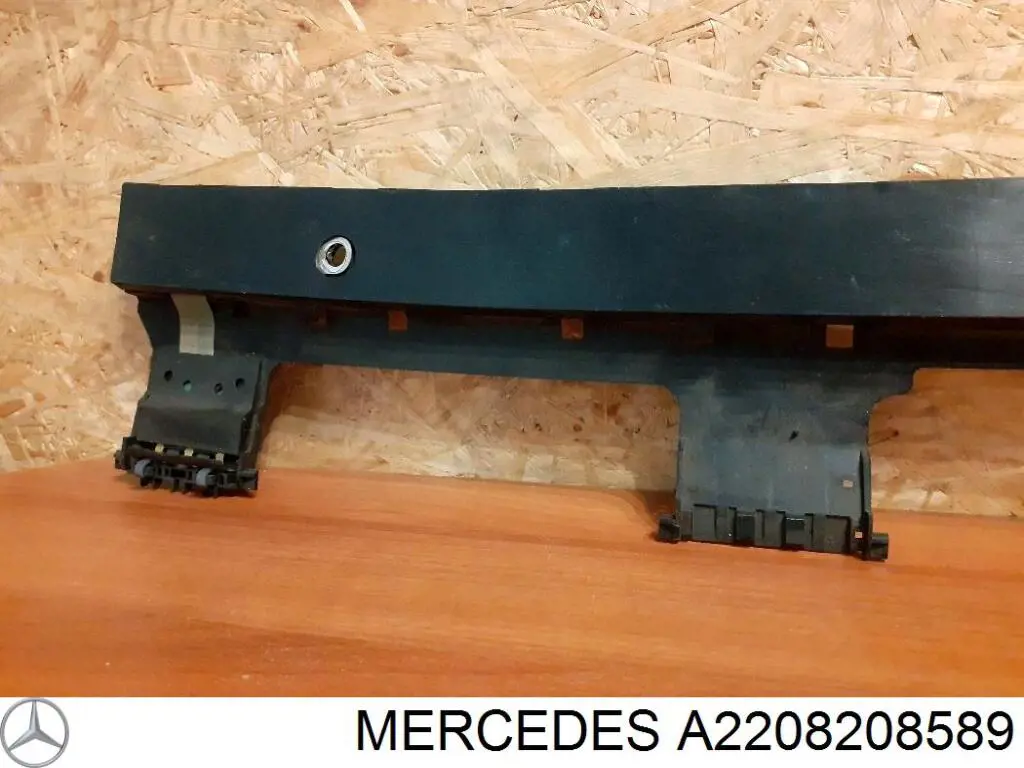 A2208208589 Mercedes 