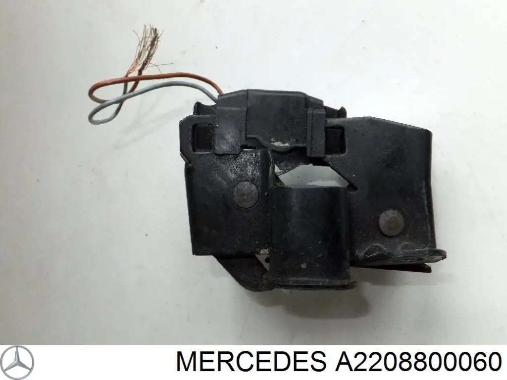 Замок капота Mercedes A2208800060 ціна, від 4.53 USD