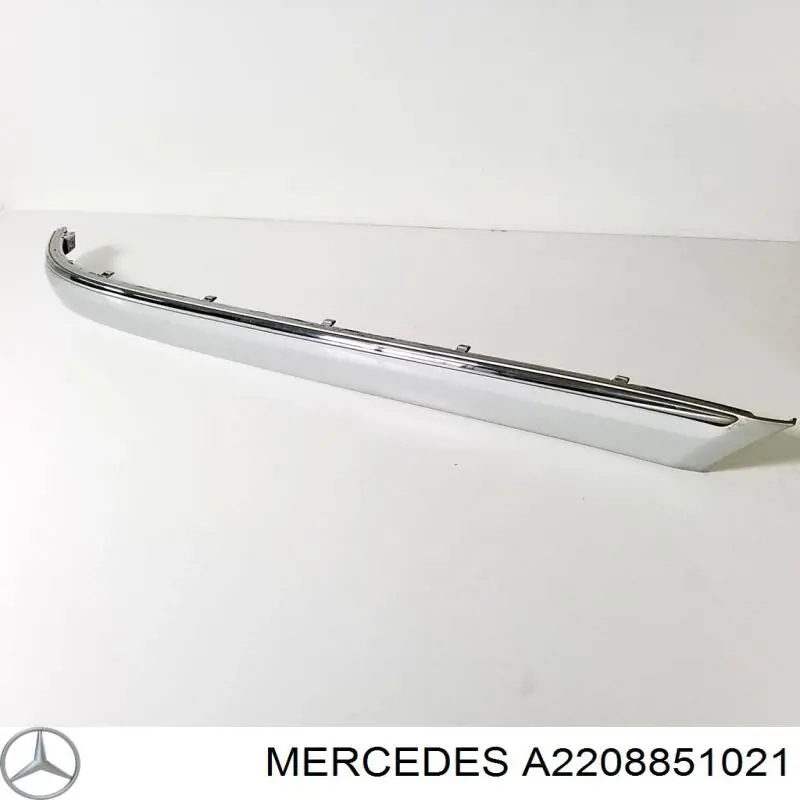 A2208851021 Mercedes Молдинг бампера заднього, правий