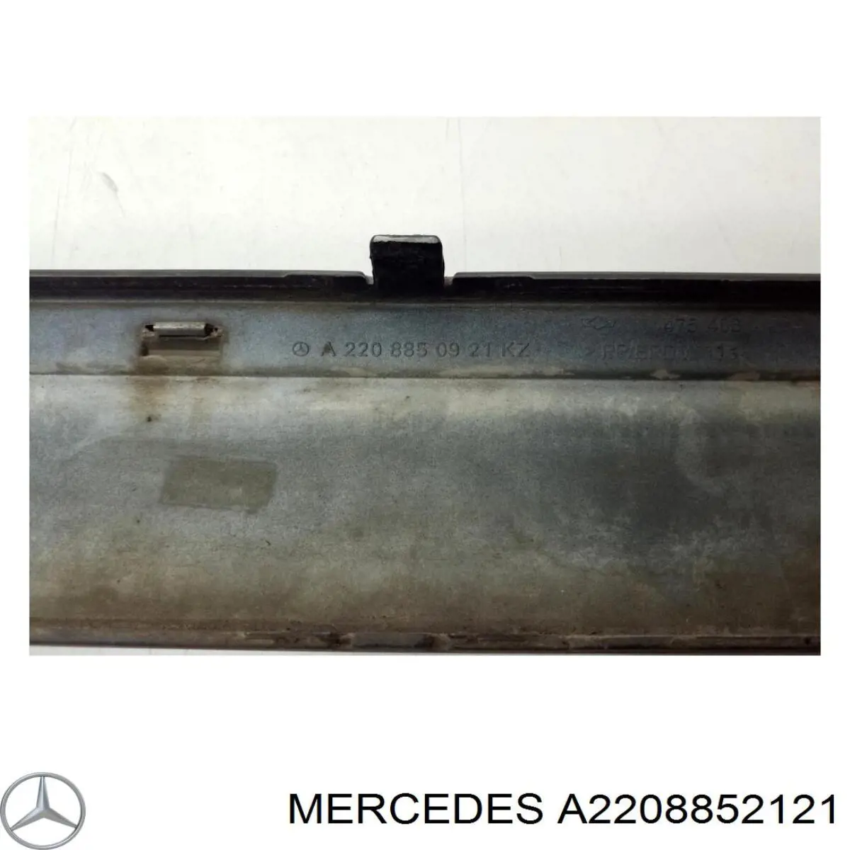  Mercedes A2208852121 ціна, від 31.67 USD