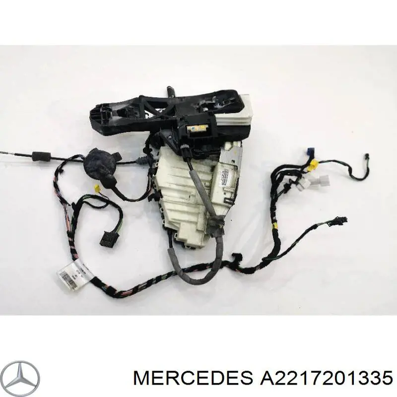 Замок передньої двері, лівої Mercedes A2217201335 ціна, від 228.04 USD