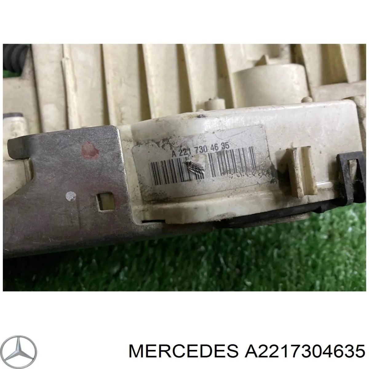Купити A2217304635 Mercedes 