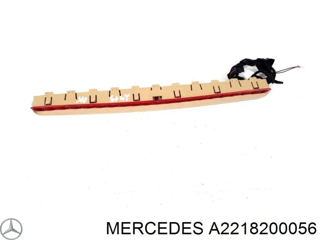 A2218200056 Mercedes Стоп-сигнал заднього скла