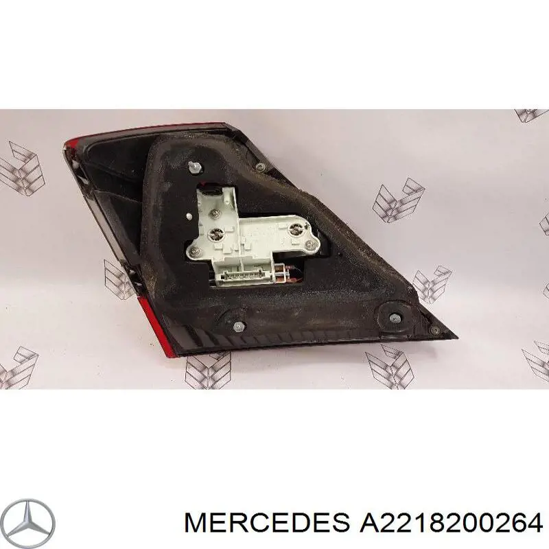 Задні ліхтарі Mercedes A2218200264 ціна, від 28.12 USD
