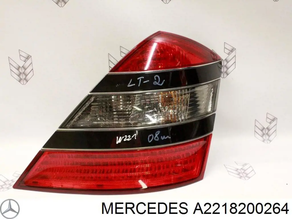 Купити A2218200264 Mercedes Задня права фара