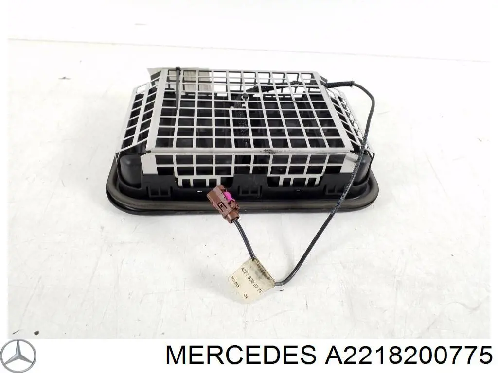 Антена Mercedes A2218200775 ціна, від 23.49 USD