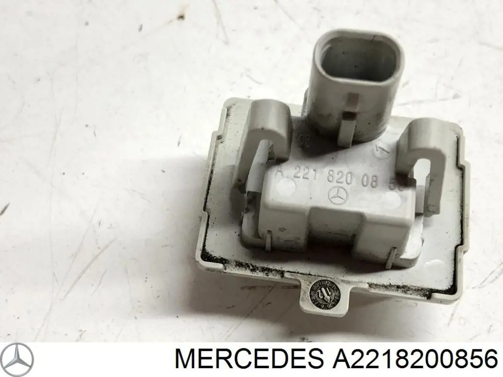 Ліхтар підсвічування заднього номерного знака Mercedes A2218200856 ціна, від 3.80 USD