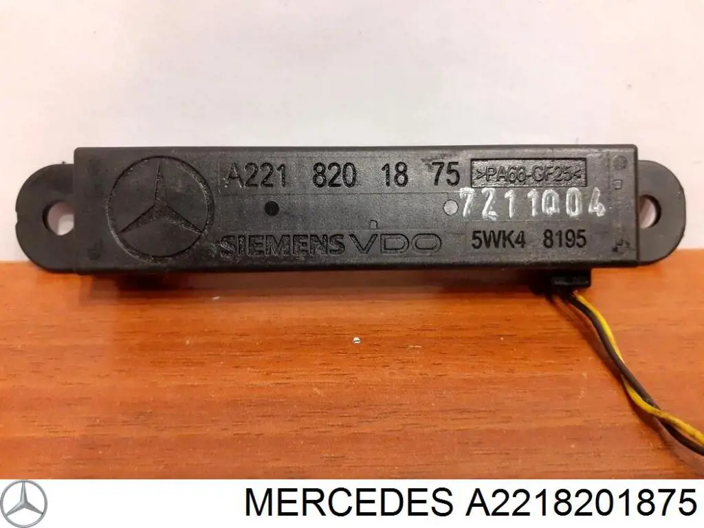 Купити A2218201875 Mercedes Антена