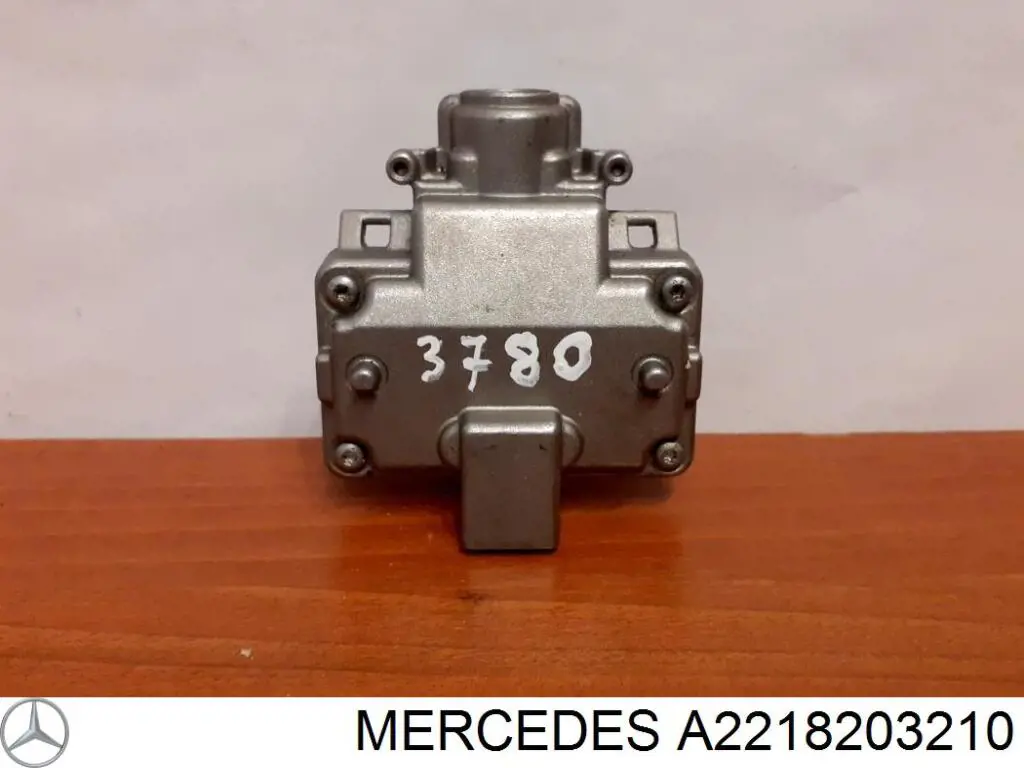 Купити A2218203210 Mercedes 