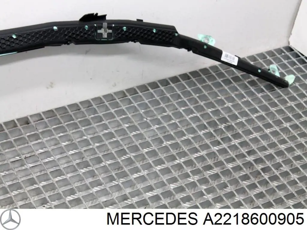 Подушка безпеки, збоку ліва айрбег Mercedes A2218600905 ціна, від 48.25 USD