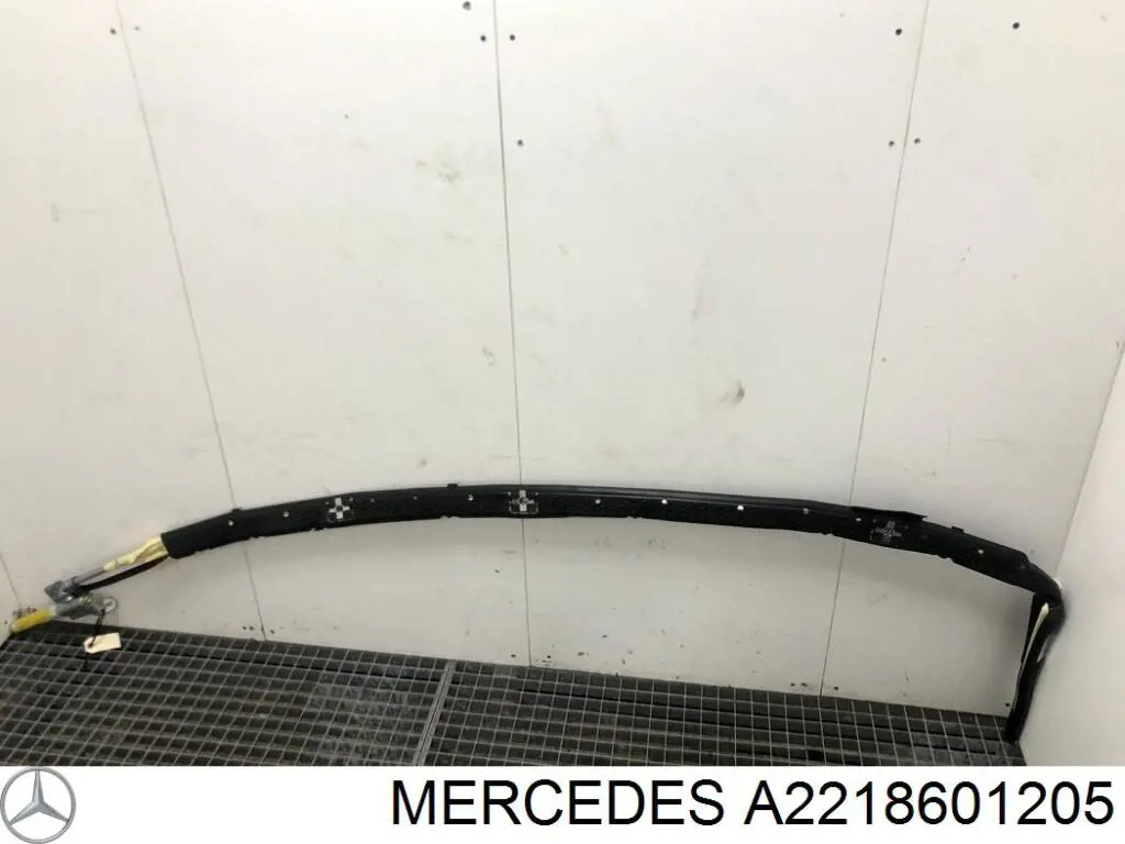 Подушка безпеки, збоку права айрбег Mercedes A2218601205 ціна, від 24.18 USD