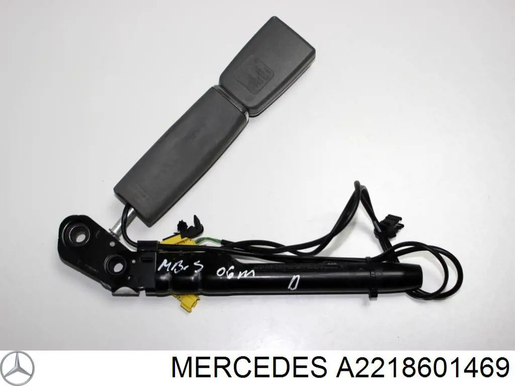 Важіль фіксації ременя безпеки, правий на Mercedes S-Class (W221)