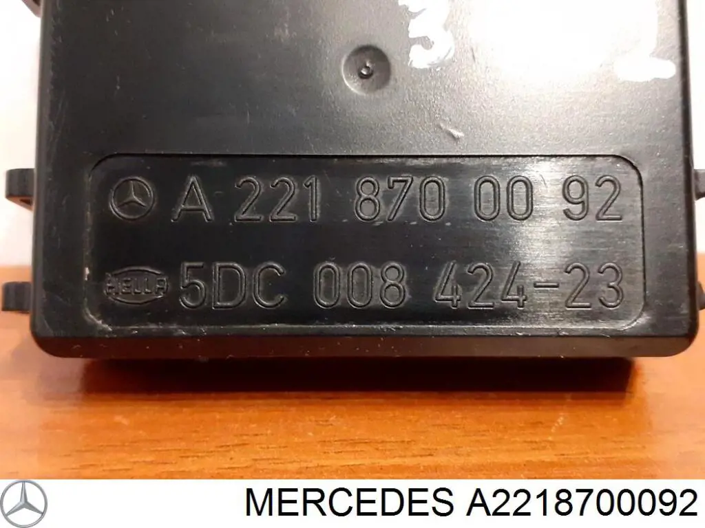 Датчик дощу Mercedes A2218700092 ціна, від 14.64 USD