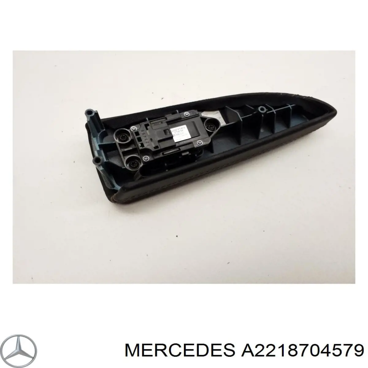  A2218704579 Mercedes