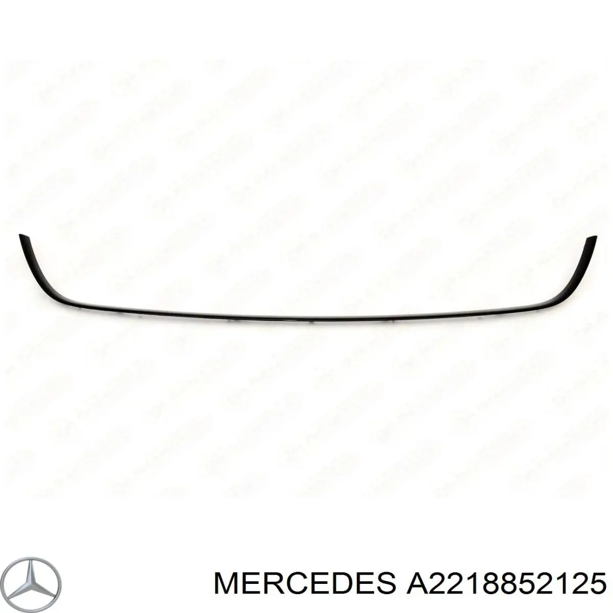 A2218852125 Mercedes Накладка бампера заднього, центральна
