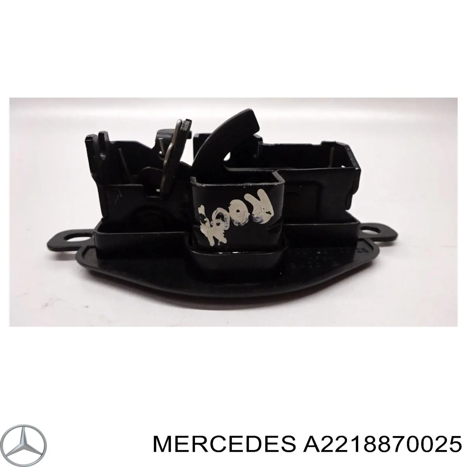 Купити A2218870025 Mercedes 
