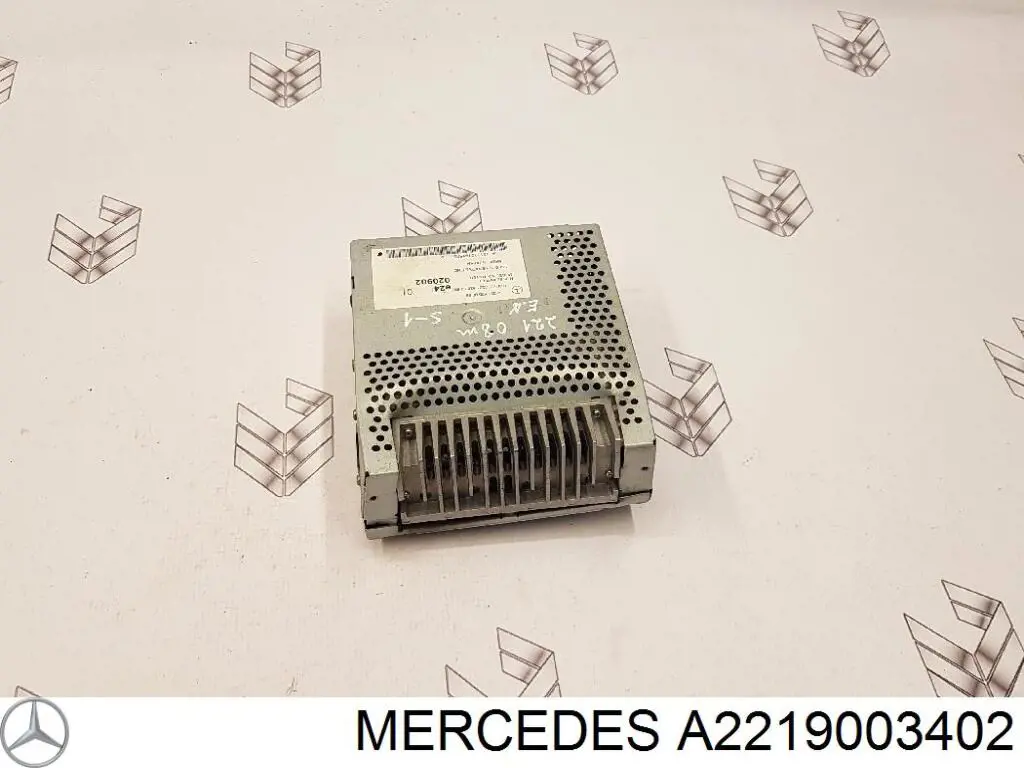 Підсилювач звуку аудіосистеми Mercedes A2219003402 ціна, від 152.00 USD
