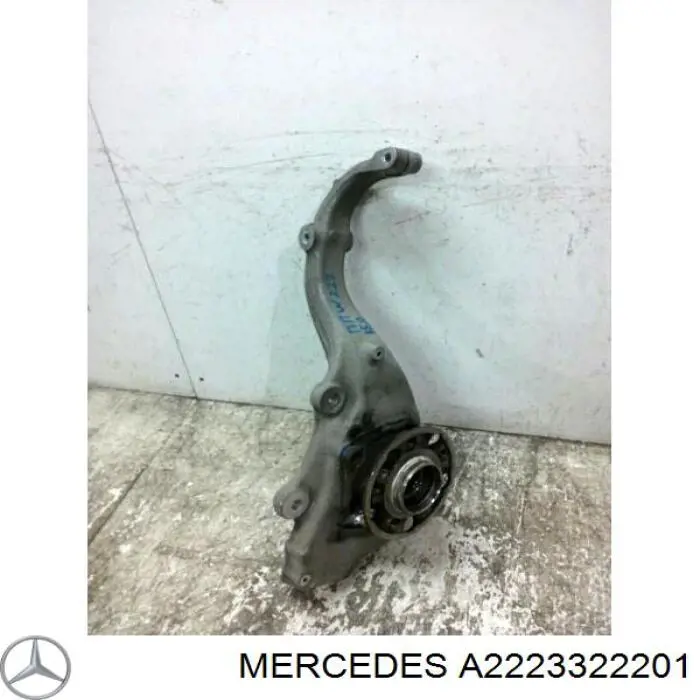 A2223322201 Mercedes Цапфа - поворотний кулак передній, правий