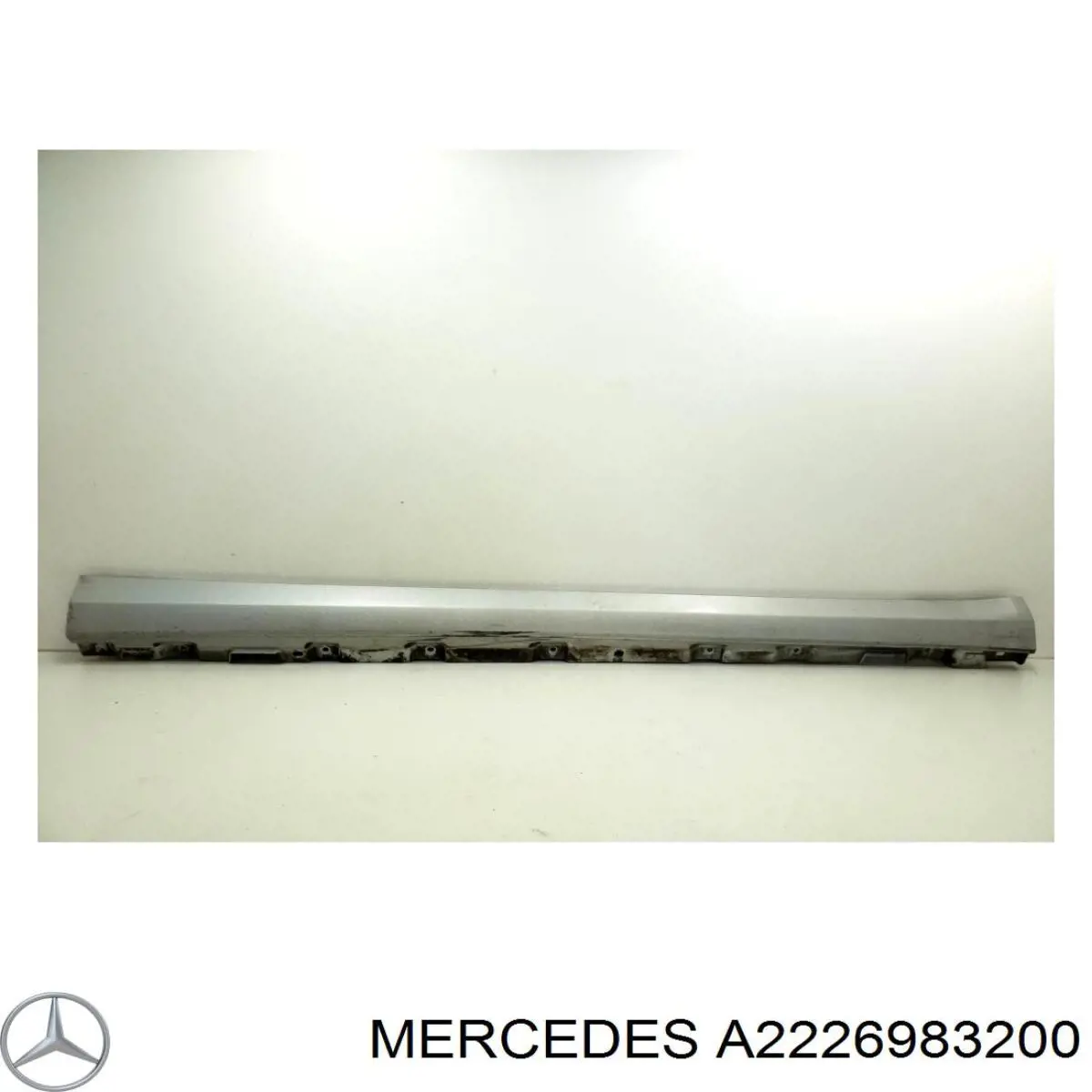 Накладка зовнішня (молдинг) порога, правий Mercedes A2226983200 ціна, від 97.35 USD