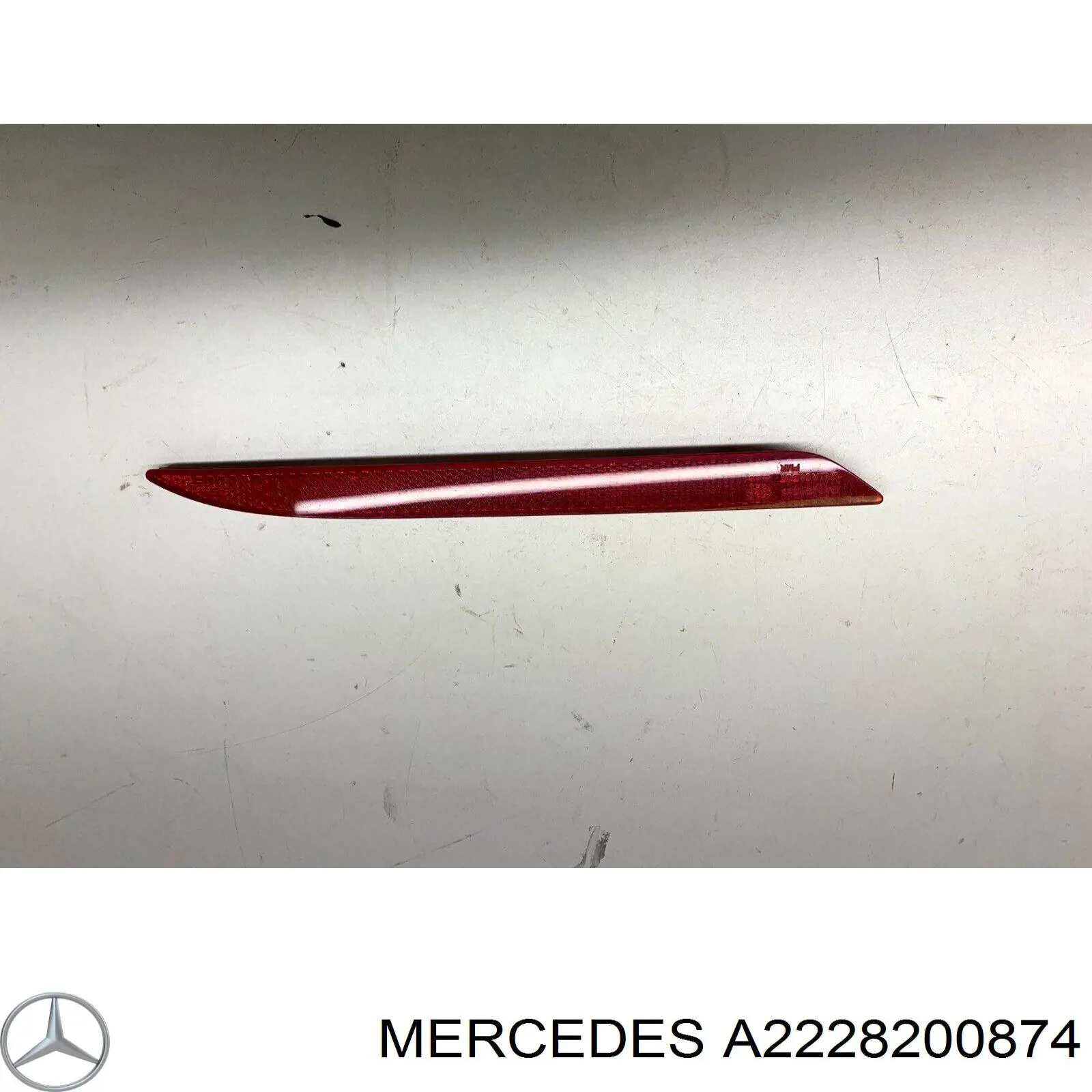 Правий катафот заднього бампера Mercedes A2228200874 ціна, від 21.69 USD